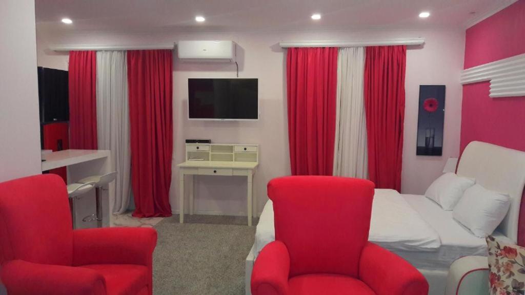 Hotel Lilo Near Airport Tbilisi Bagian luar foto