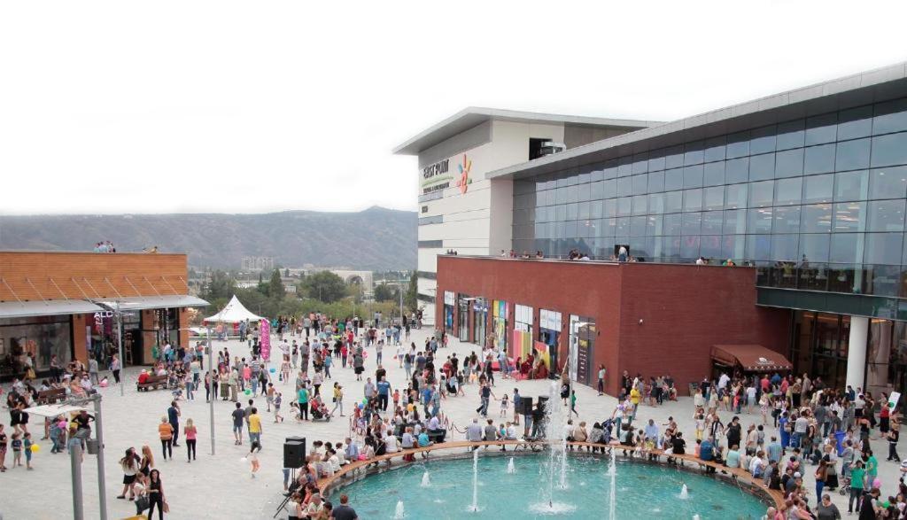 Hotel Lilo Near Airport Tbilisi Bagian luar foto
